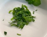 Foto del passaggio 4 della ricetta Spaghetti allo Chèvre e menta