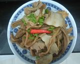Hình bước làm 4 của món Thịt ba rọi kho củ cải khô