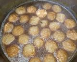 Hình bước làm 3 của món Mì Cá Viên Cà Ri