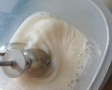 Foto langkah ke 3 dari resep Taro Hurricane Rollcake.