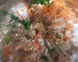 Foto langkah ke 3 dari resep Egg Shrimp Roll.