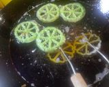 Foto langkah ke 3 dari resep Kembang Goyang| TIDAK BERMINYAK.