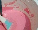 Foto langkah ke 4 dari resep Bolu Kukus Semangka.