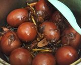 Foto langkah ke 3 dari resep Telur Pindang.