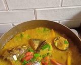 Foto langkah ke 9 dari resep Sup Ikan Tongkol Kuah Kuning.