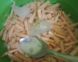 Foto langkah ke 2 dari resep Stick Ubi Madu.