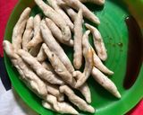 Foto langkah ke 6 dari resep Pempek mini tanpa ikan tanpa cuko.