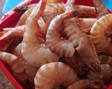 A picture of step 2 of Dry Prawn Curry.
