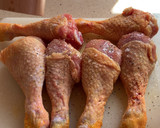 Foto del paso 1 de la receta: Muslos de pollo en salsa