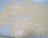 Foto langkah ke 5 dari resep 25. Dumpling Wrappers.