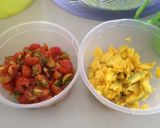 Foto langkah ke 1 dari resep Sambal mangga (kweni)dan tomat kecil.