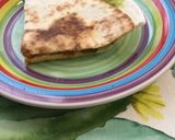 Foto del paso 4 de la receta: Quesadilla de aguacate, tomate y queso