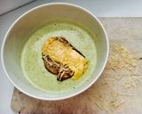 Brokkolikrémleves recept fázis 5 fotója