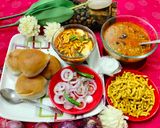 महाराष्ट्रीयन मिसल पाव रेसिपी चरण 6 फोटो