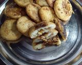 A picture of step 7 of Kakara pitha.