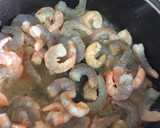 Foto del paso 5 de la receta: Camarones con calabacitas y leche de coco