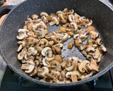 Une image de l'étape 6 de Lentilles Vertes aux Champignons Bruns.