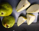 Foto del paso 1 de la receta: Peras al malbec especiadas