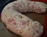 Foto del paso 4 de la receta: Rosca de Jamón, Provolone y Aceitunas ❤