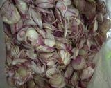 Foto langkah ke 1 dari resep Bawang Goreng Renyah Simpel.