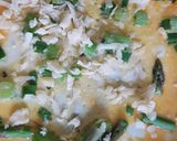A picture of step 3 of Quick asparagus, spring onion and cheddar omlette.