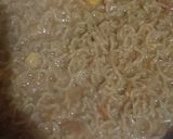 A picture of step 1 of Maggi sandwich.