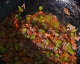 A picture of step 2 of Macaroni Kachori.
