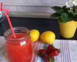 A picture of step 5 of Strawberry Lemonade.