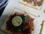 Chicken pizza sandwich