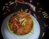 A picture of step 7 of Chinese bhel.