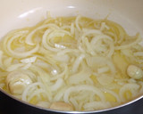 Foto del paso 1 de la receta: Solomillo de cerdo al curry con cebolla caramelizada sin azúcar