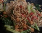 Foto langkah ke 9 dari resep Mie Goreng ala Brunei Darussalam.