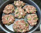氣炸韭菜花肉餅的食譜步驟2照片