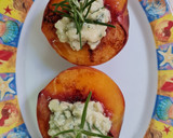 Foto del paso 5 de la receta: Durazno con queso azul al romero 🍑 Postrecito agridulce 🍑