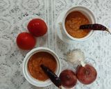 A picture of step 3 of Onion and tomato chattny.