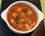 Foto del paso 4 de la receta: Sopa de tomate y calamares con picatostes