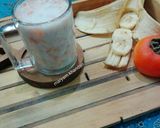 عکس مرحله 1 از دستور شیر موز خرمالو