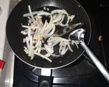 Foto langkah ke 3 dari resep Telur Dadar Pelangi.
