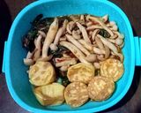 รูปขั้นตอนการทำที่ 3 ของ กะเพราเห็ดชิเมจิขาว,เต้าหู้ไข่ย่าง - คีโต