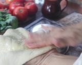 炭烤素香肠沙拉面包碗/戶外食譜的食譜步驟5照片