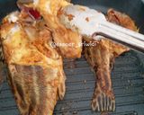 Foto langkah ke 2 dari resep Ikan Bakar Kecap.