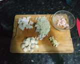 Foto del paso 1 de la receta: Judías con almejas, potón y gambas peladas