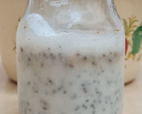 Foto del paso 1 de la receta: Pudding de chía, yogur y fruta de estación 🥣