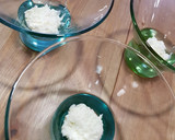 Foto del paso 2 de la receta: Vasitos con sorpresa de fresa!!