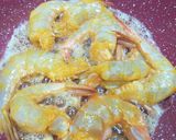 Gambar langkah 3 resipi Udang Goreng Kunyit.