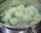 Foto langkah ke 7 dari resep Klepon Tepung Ketan Wangi Pandan.