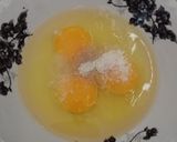 Foto langkah ke 2 dari resep Dadar Telur Susu (Wangi & Legit).