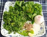 A picture of step 1 of Mint Coriander Chutney.