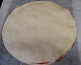 Foto del paso 4 de la receta: Corona hojaldrada de jamón y queso