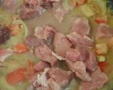 Foto langkah ke 4 dari resep Semur Daging + Kentang.